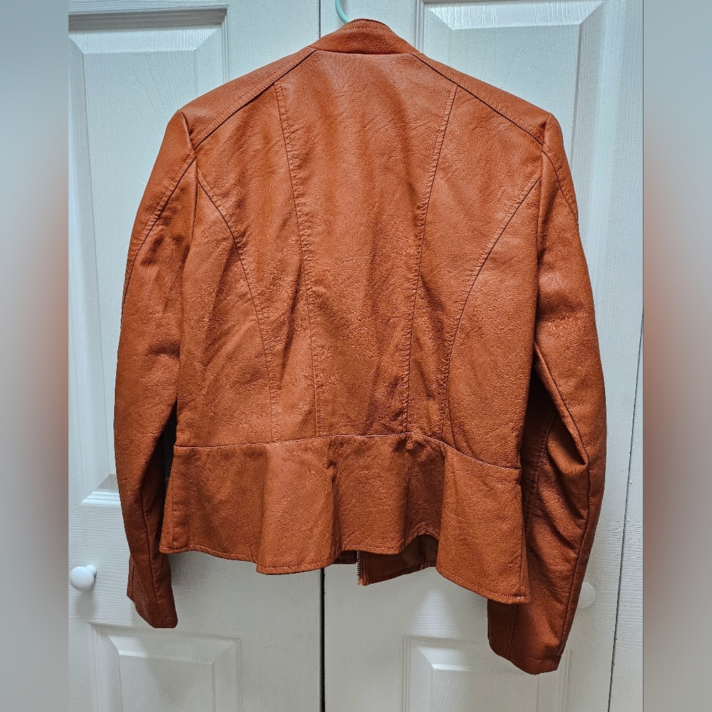Baccini Women's Moto Biker Faux Leather Full Zip Jacket Burnt Orange Size Small - Picture 2 of 7